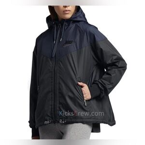 Nike Sportswear Windrunner women's windbreaker hooded jacket